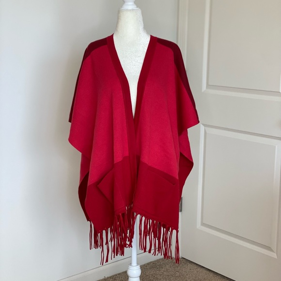 Cabi- fringe poncho shawl - Picture 9 of 15